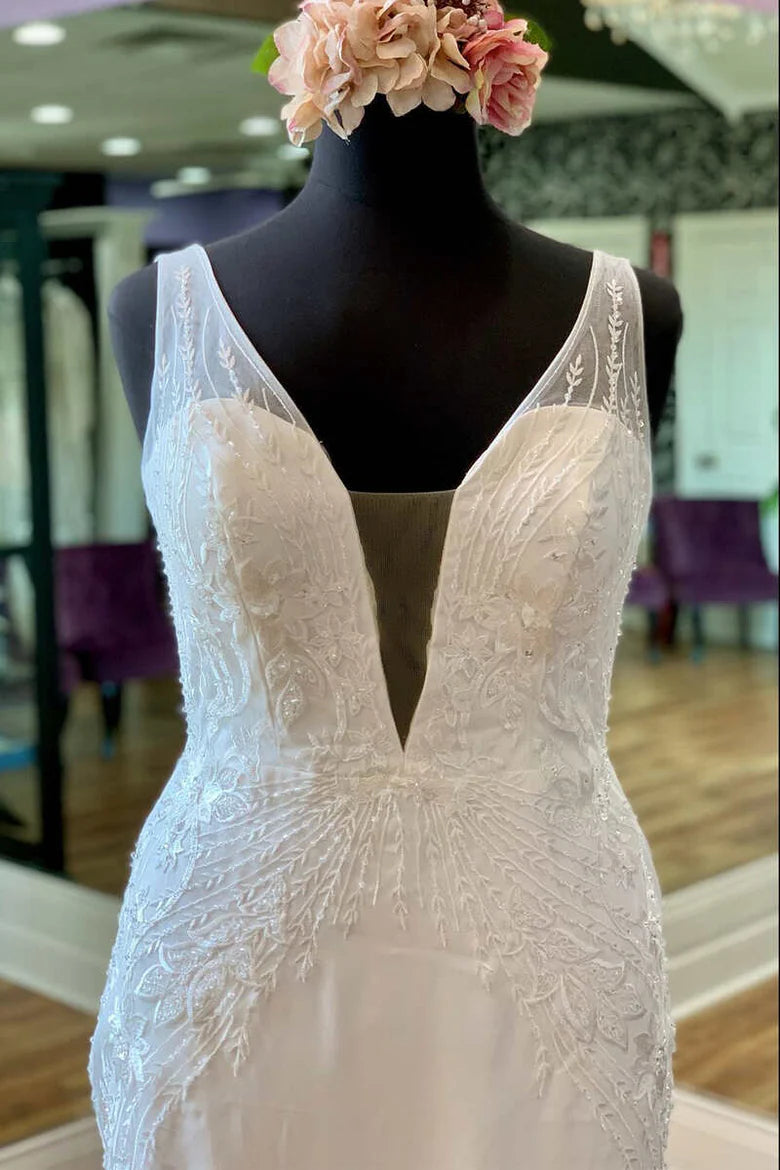 Robe de mariée longue sirène à bretelles transparentes et dos nu
